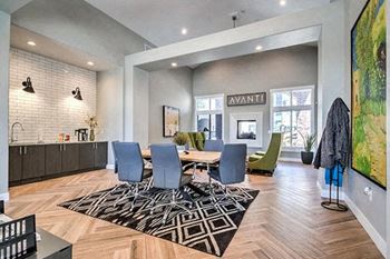 Clubhouse with wi-fi in common areas